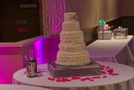 Wedding Cake, Wedding at the Red Oak Ballroom in Fort Worth, Sundance Square. Wedding Cake, Wedding at the Red Oak Ballroom in Fort Worth, Sundance Square.