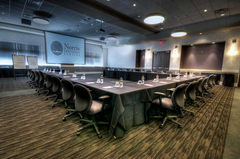 Meeting set in Executive Classroom Style at Norris Centers Houston CityCentre