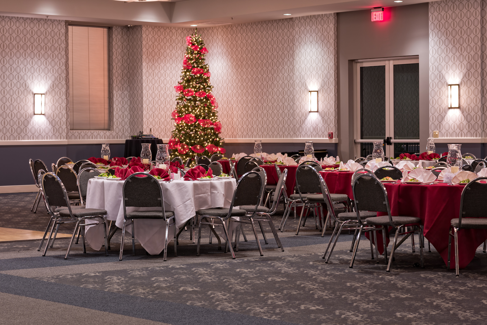 Stately Elegance, Enjoy the Holidays at the Red Oak Ballroom San Antonio